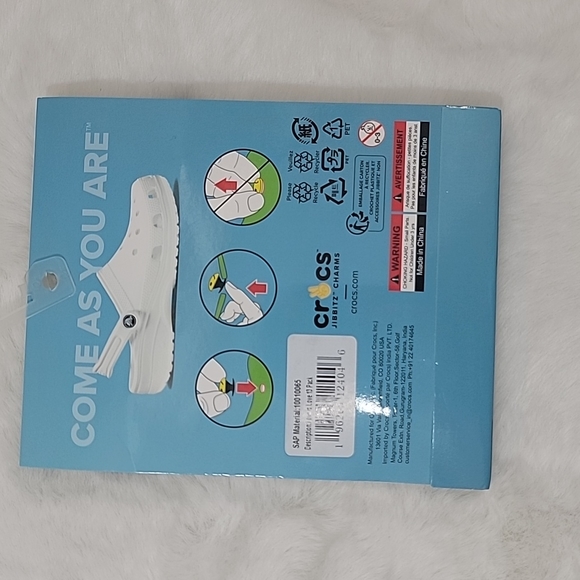 Crocs Love Is Love 13 Pack Jibbitz Charms - Picture 4 of 4